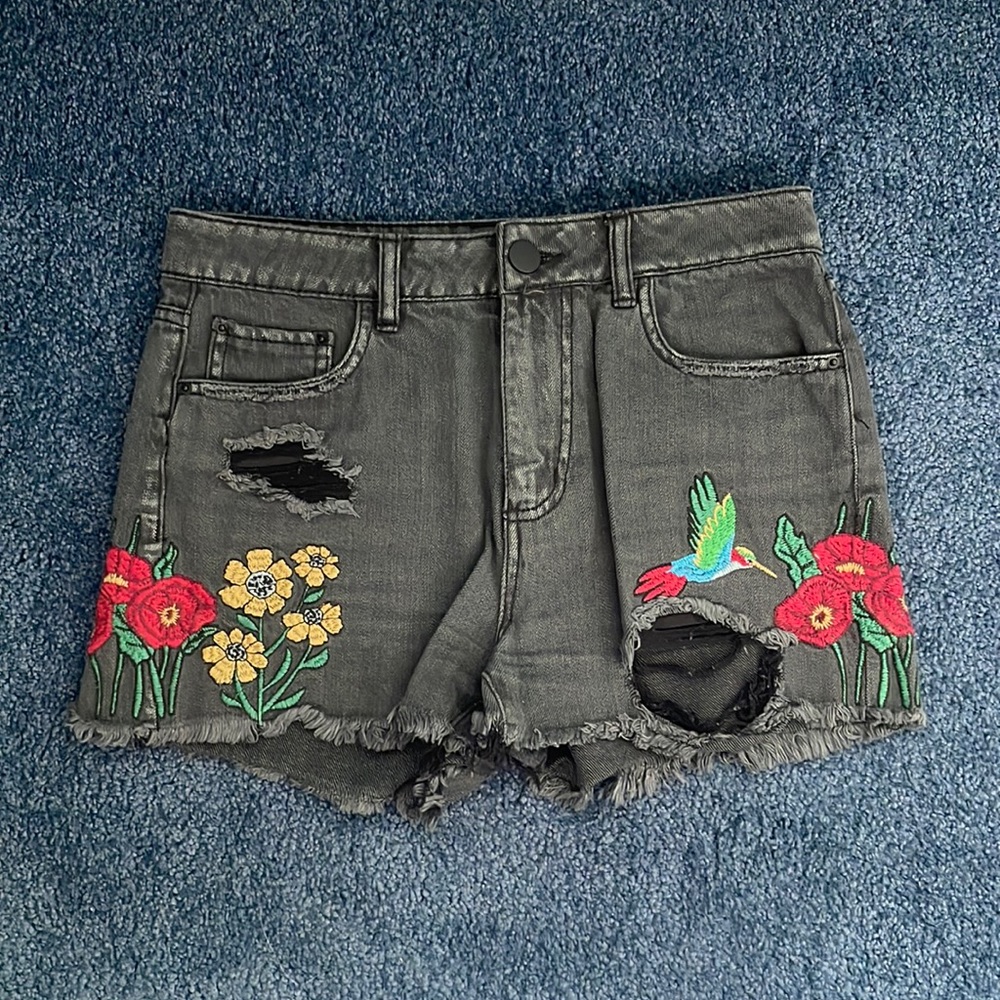 Design Lab Grey Embroidered jean shorts